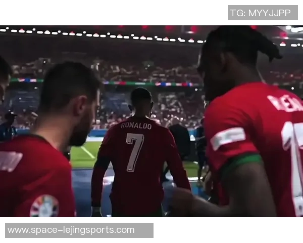 C罗与可口可乐的欧洲杯传奇故事引发全球关注与热议